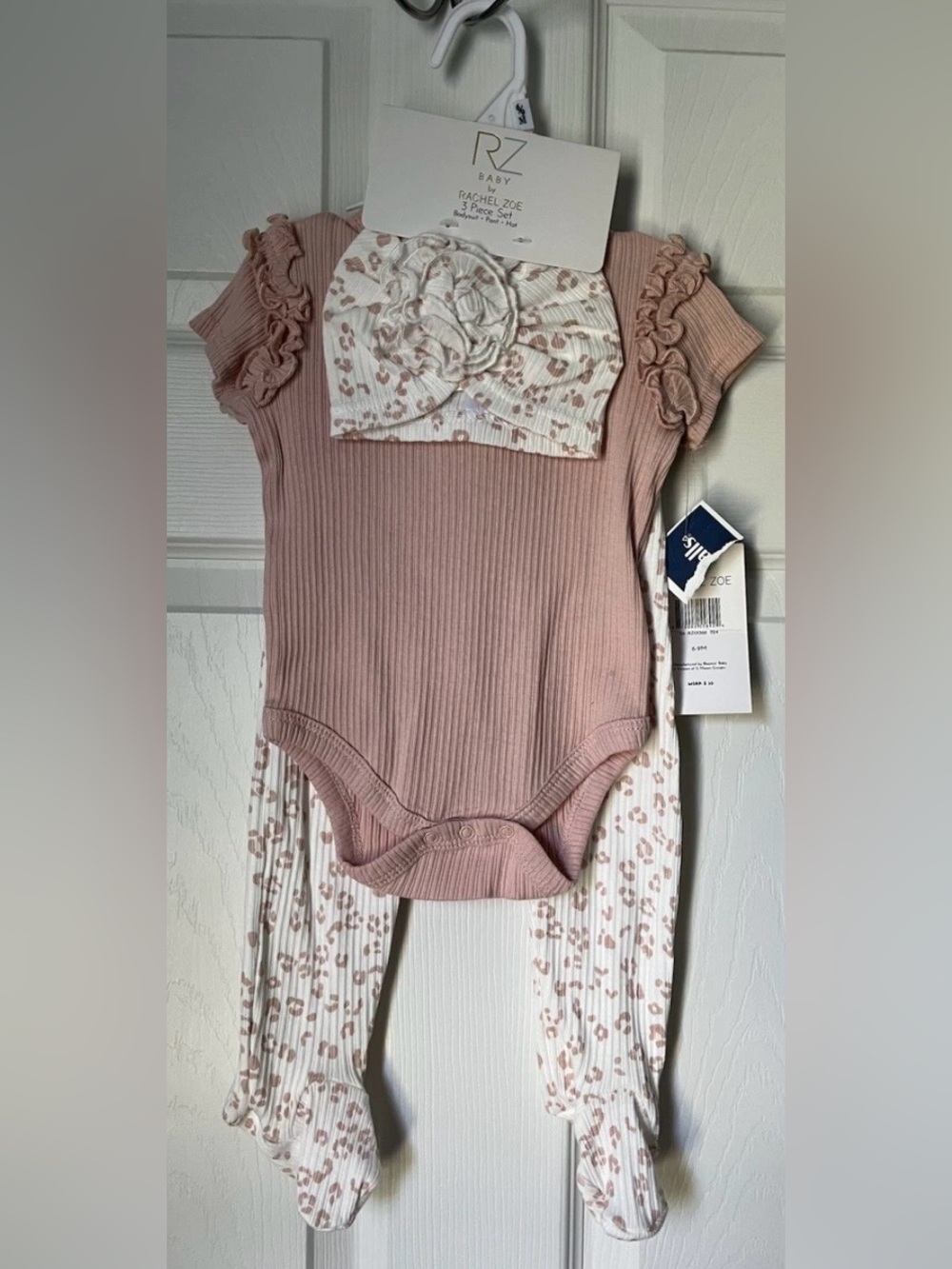 Rachel Zoe Dusty Rose 3 Piece Onesie Set w/ Floral Hat & Footed Leggings